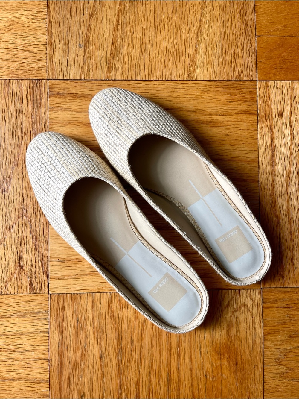 Dolce Vita Eila Flats Lt Natural Raffia size 6 lightly worn like new